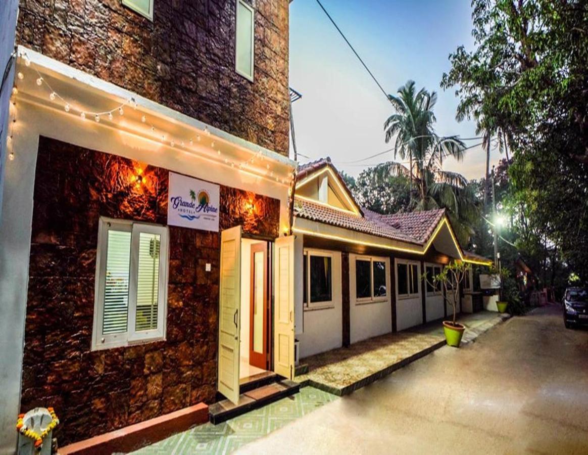 ואגאטור Grande Alpine Hotel מראה חיצוני תמונה