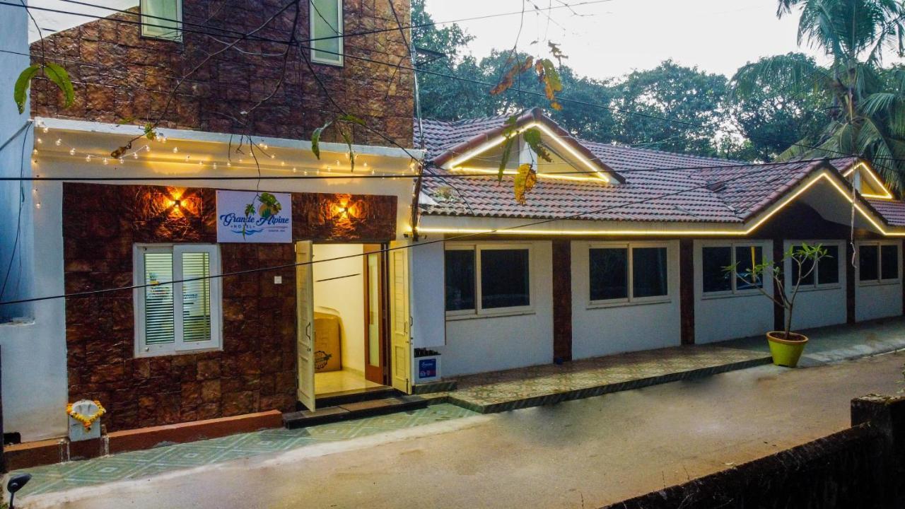 ואגאטור Grande Alpine Hotel מראה חיצוני תמונה